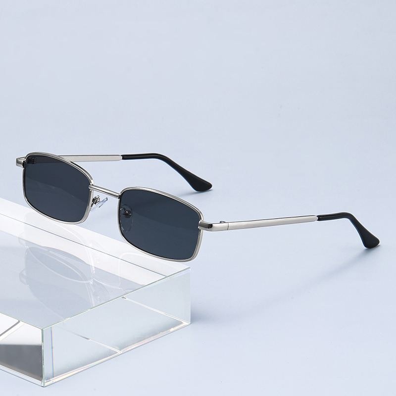 Fashion Punk Sunglasses Women  - Street Fashion Glasses 评论和价格