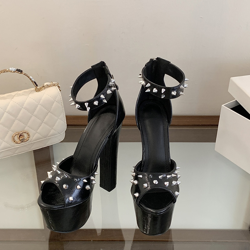 Fashion Design Metal Rivet Bac - Street Fashion Designers 评论和价格
