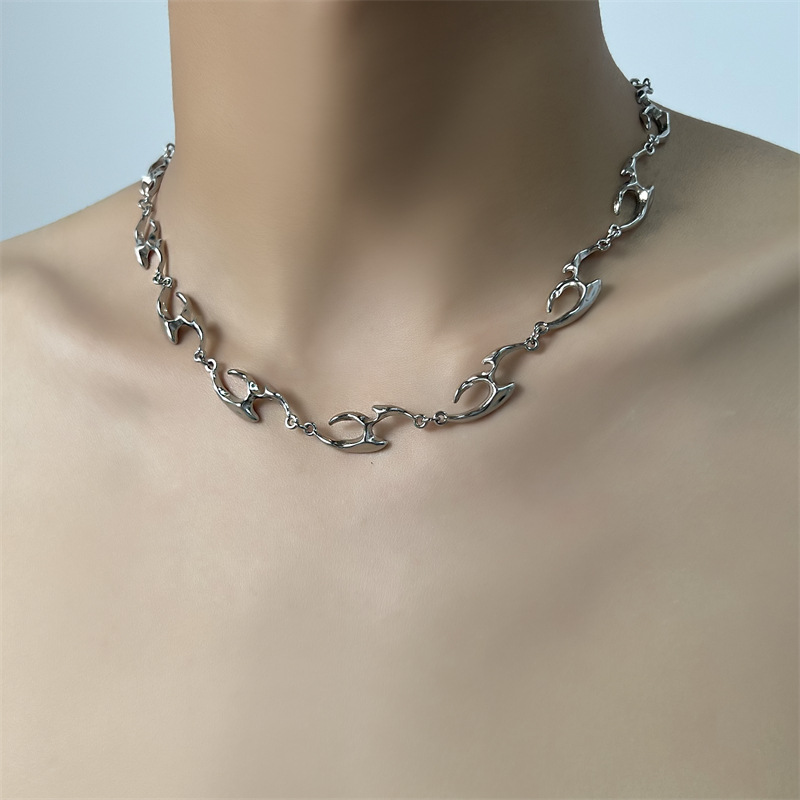 Irregular Shaped Metal Necklac - Street Fashion Trends 2025 评论和价格