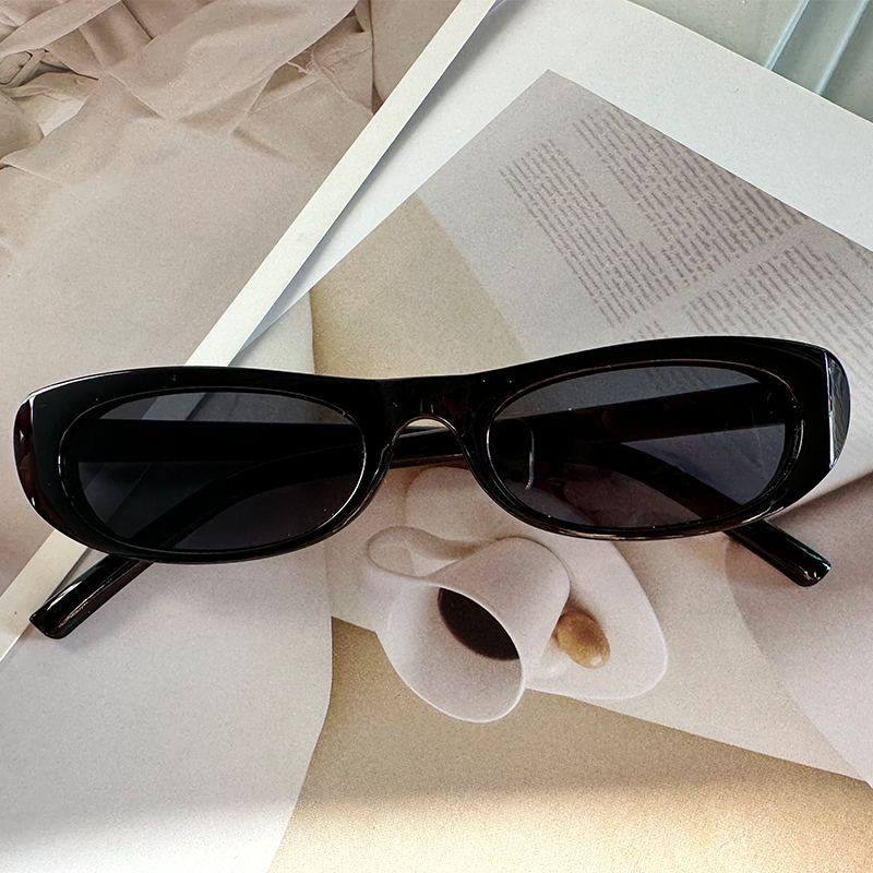 Women's Retro Oval Sunglasses  - Street Fashion Glasses 评论和价格