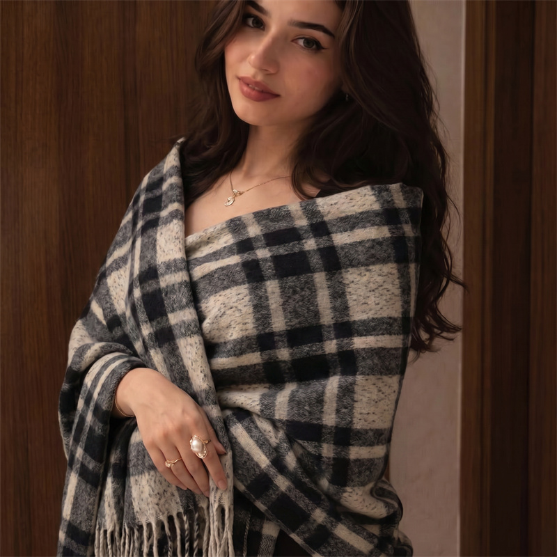 Heavy 750g Scarf Check Poncho  - Street Fashion Hijab 评论和价格