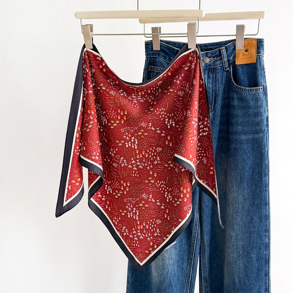 Stylish Triangle Waist Sash Sc - Bandana Multi Way 评论和价格