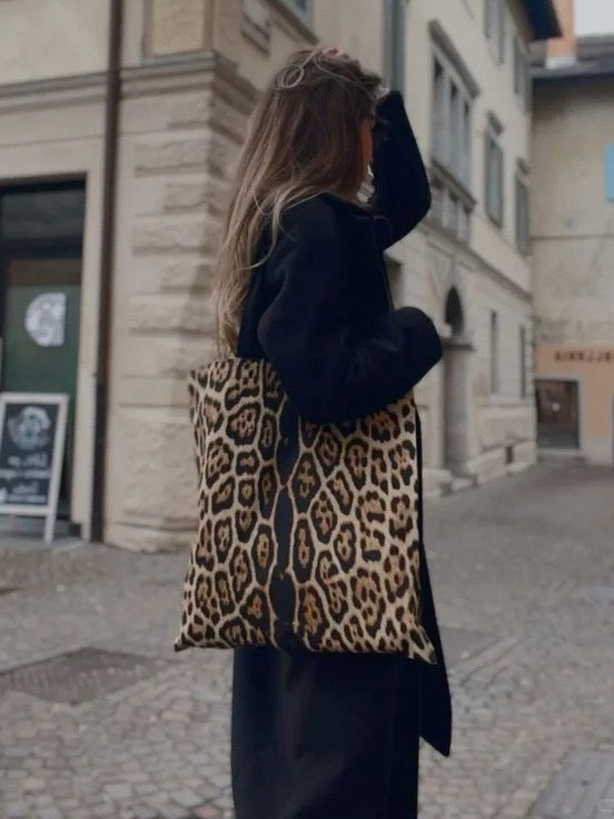 Summer Fashion Retro Leopard P - Tote Bag Canvas Print 评论和价格